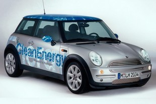 Také Mini Cooper měl v roce 2001 verzi Hydrogen