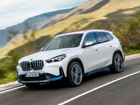 BMW iX1