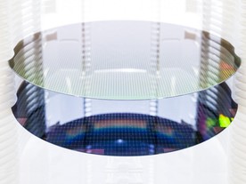 Základní disky pro polovodiče vyrobené firmou Bosch v Drážďanech