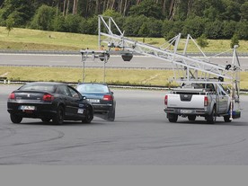Ukázkový test systému nouzového brzdění Bosch