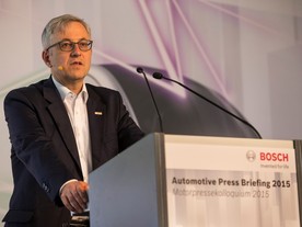 Člen představenstva Robert Bosch GmbH a vedoucí obchodní oblasti Mobility Solutions Dr. Rolf Bulander