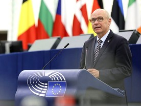Søren Gade při jednání o ReFuelEU Aviation 