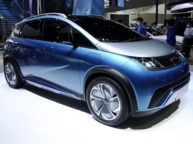 BYD EA1