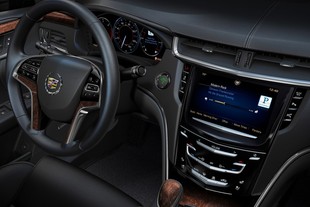 Cadillac ATS - systém CUE