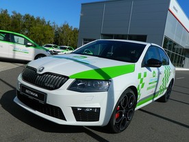 Car4Way Škoda Octavia Combi RS