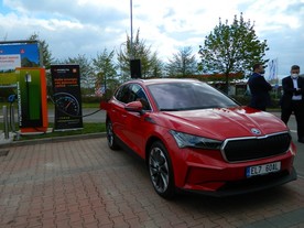 300 dobíjecích stanic ČEZ - Kaufland Nymburk