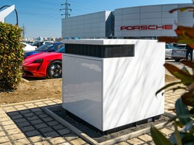 autoweek.cz - Unikátní akumulátorový box od ČEZ ESCO