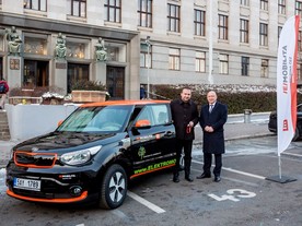 ČEZ půjčil elektromobil Kia Soul EV Ministerstvu zemědělství
