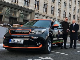 ČEZ půjčil elektromobil Kia Soul EV Ministerstvu zemědělství