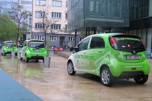 Peugeot i0n