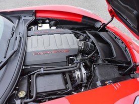 Chevrolet Corvette Stingray - motor LT1