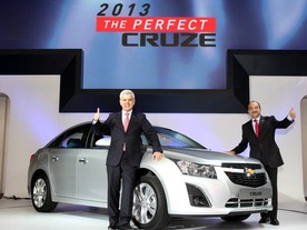 Chevrolet Cruze Sedan 2013 na autosalonu v Busanu