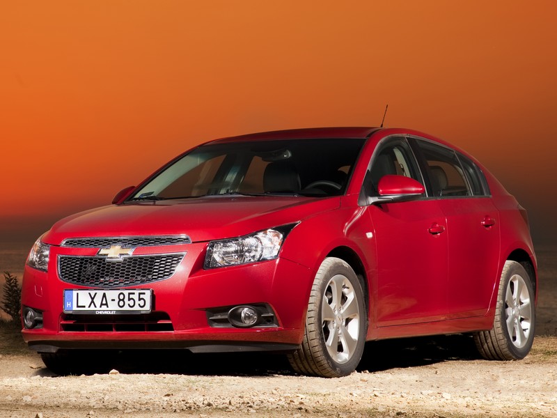 Chevrolet Cruze HB5 vybočuje z řady
