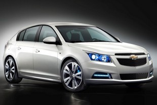 autoweek.cz - Chevrolet Cruze jako hatchback