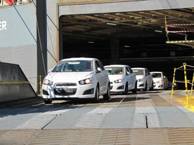 Chevrolety v přístavu Koper