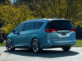 Chrysler Pacifica 2017