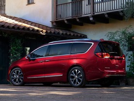 Chrysler Pacifica 2017