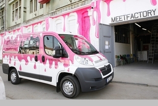 Citroen Jumper před MeetFactory