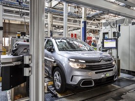 Rennes - La Janais - výroba Citroënu C5 Aircross 