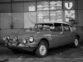 Citroën DS 21 z roku 1968 pro RallyLondon-Sydney