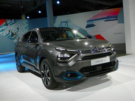 Citroën ë-C4 X 