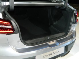 Citroën ë-C4 X 