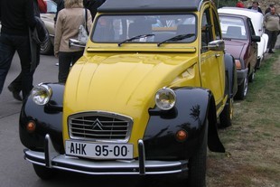 90 let Citroenu