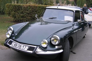 90 let Citroenu