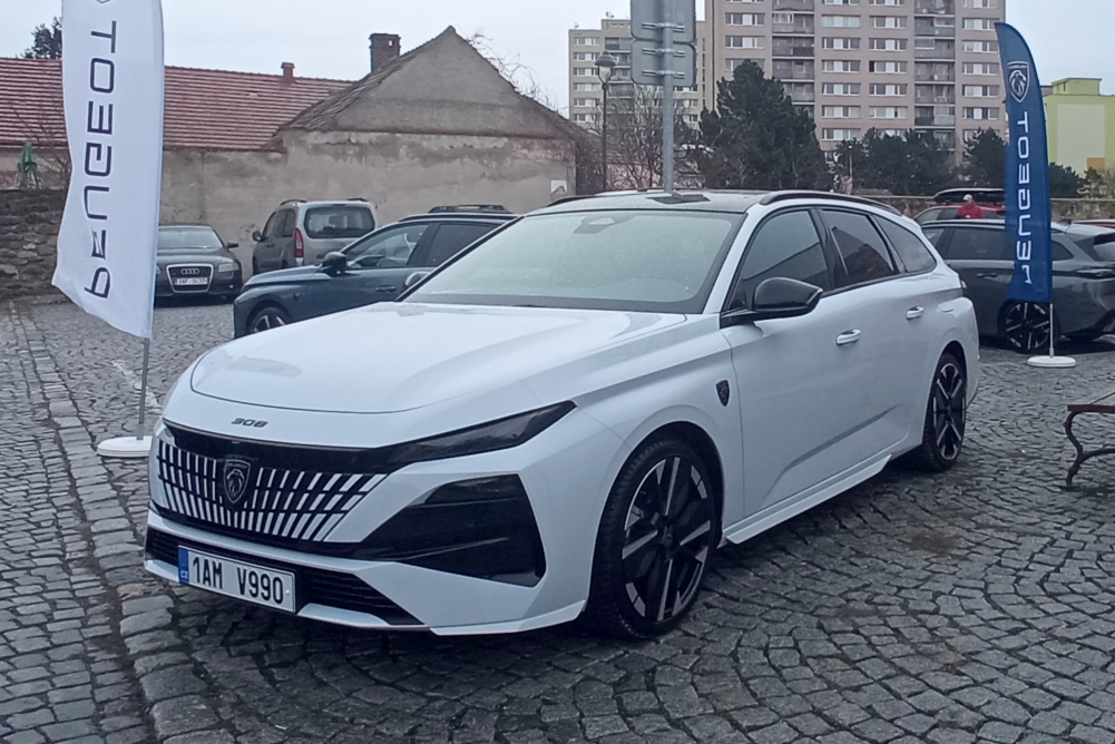 Peugeot představuje modernizovaný 308 SW