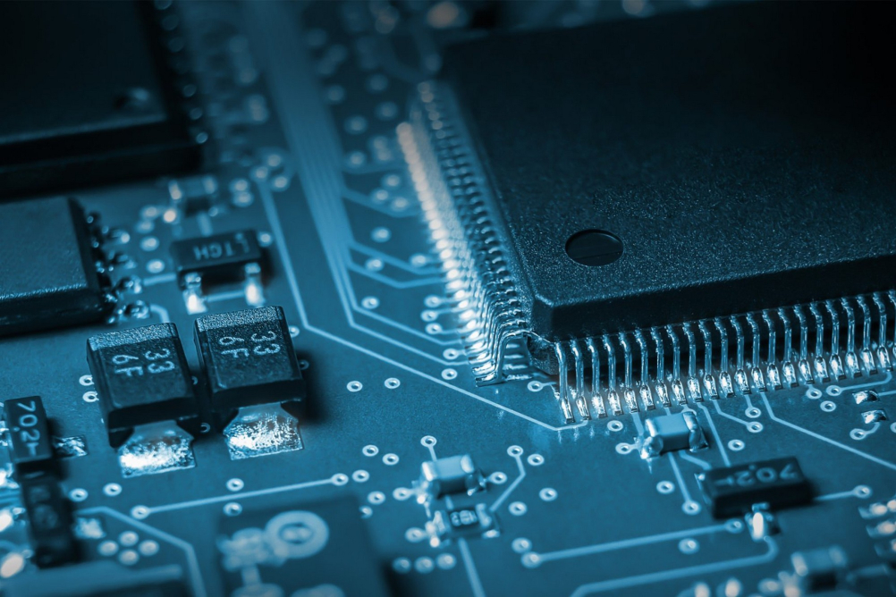 Kritický nedostatek čipů se den ode dne zhoršuje