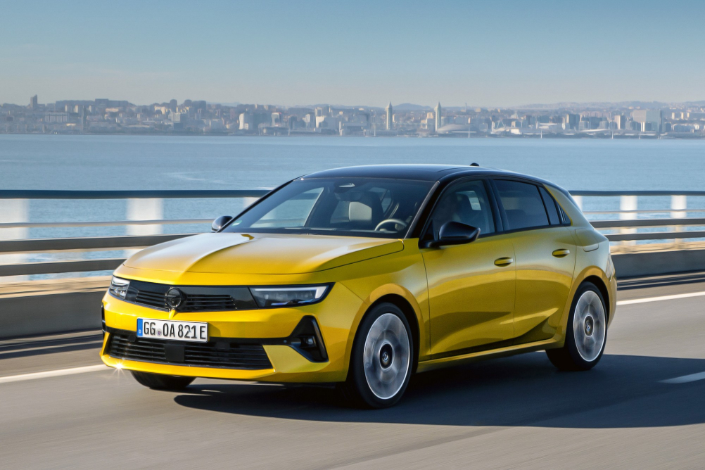 Opel Astra PHEV s vyšším výkonem a delším dojezdem