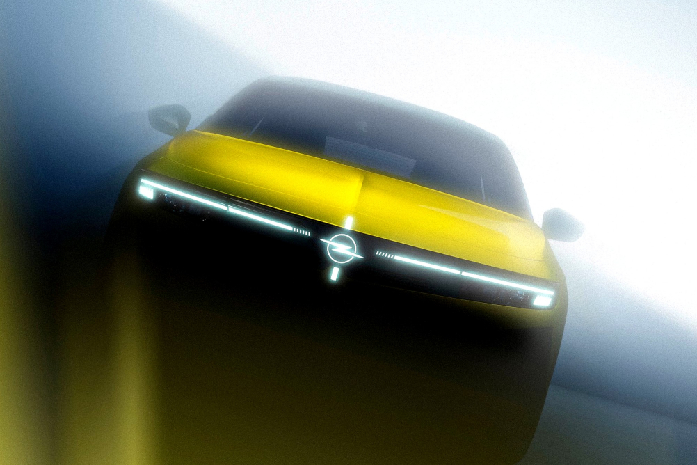 Opel poodhaluje novou Astru