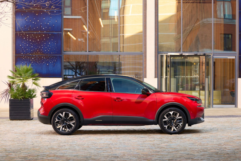 Citroën C4 Hybrid 110 k za historicky nejnižší cenu