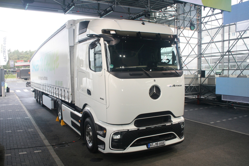 Mercedes-Benz eActros 600 pro dálkovou dopravu
