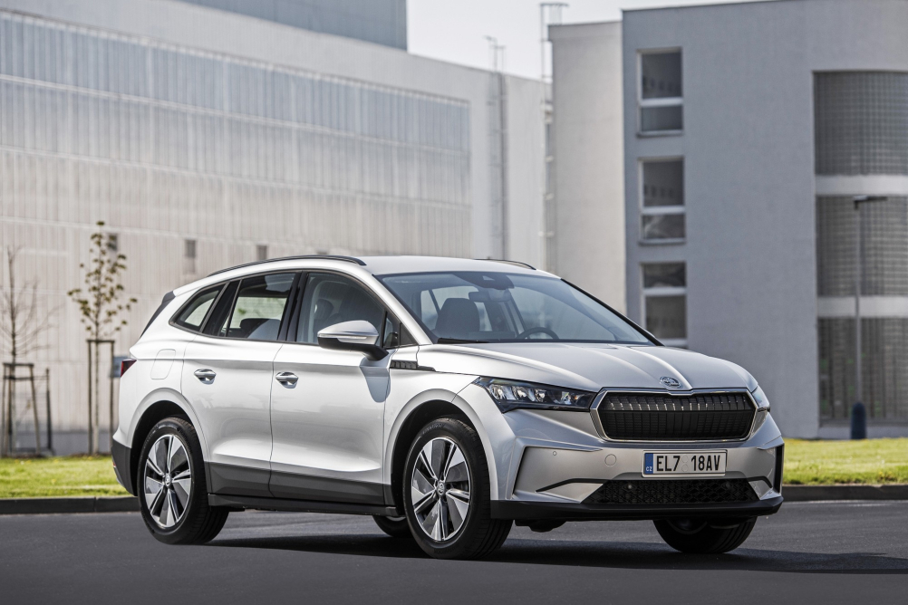 Také Škoda míří k dostupnější elektromobilitě