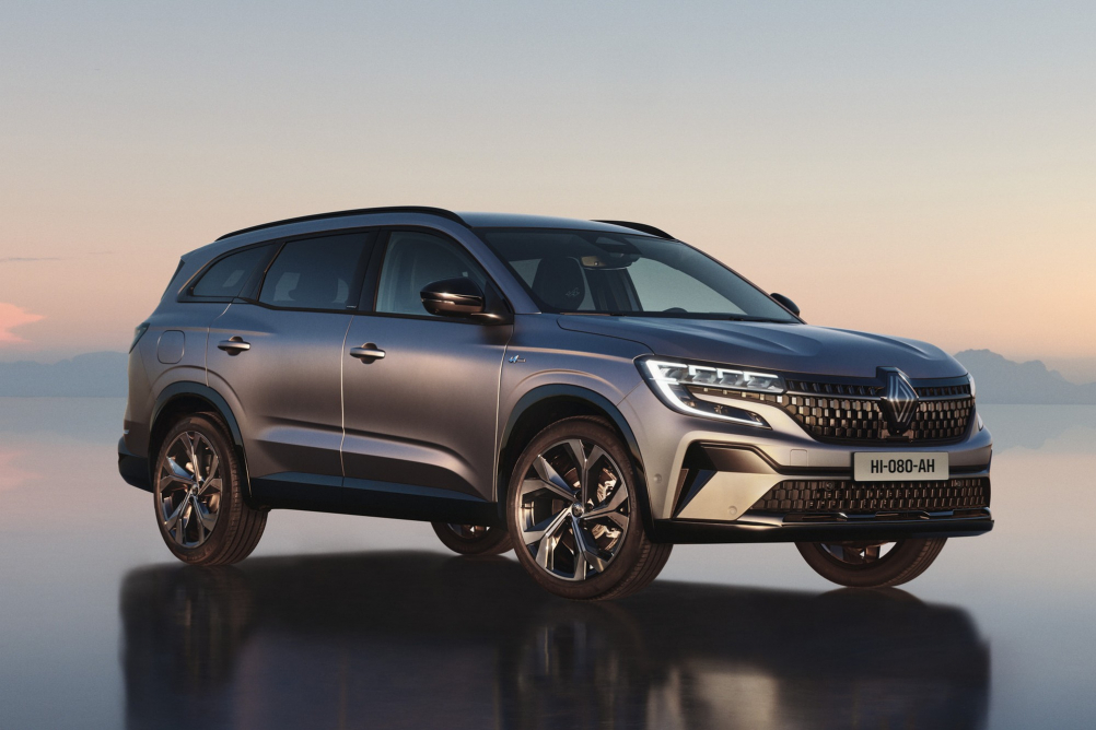 Renault Espace slibuje dostatek prostoru a nízkou spotřebu