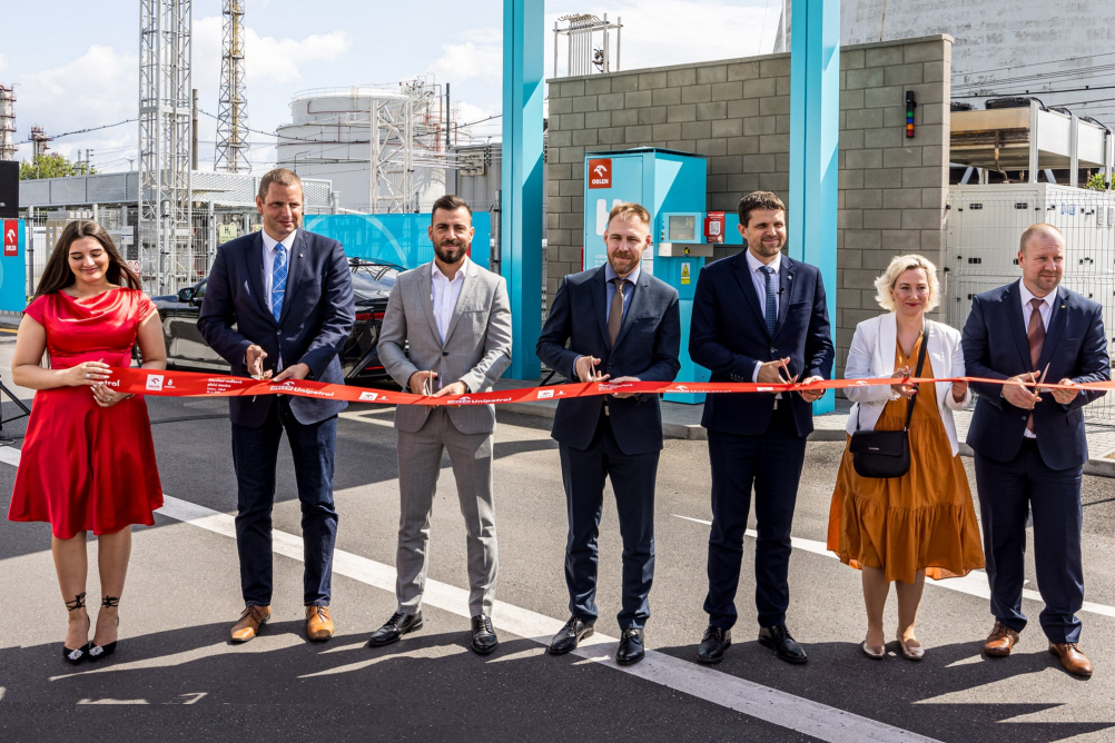 Orlen Unipetrol otevřel další veřejnou stanici na vodík