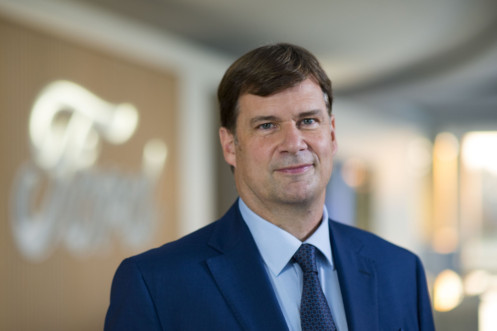 Šéf Fordu varuje před dominancí Číny v elektromobilech