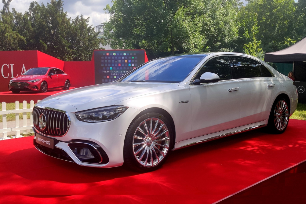 Mercedes-Benz Česká republika slaví 30 let unikátní edicí