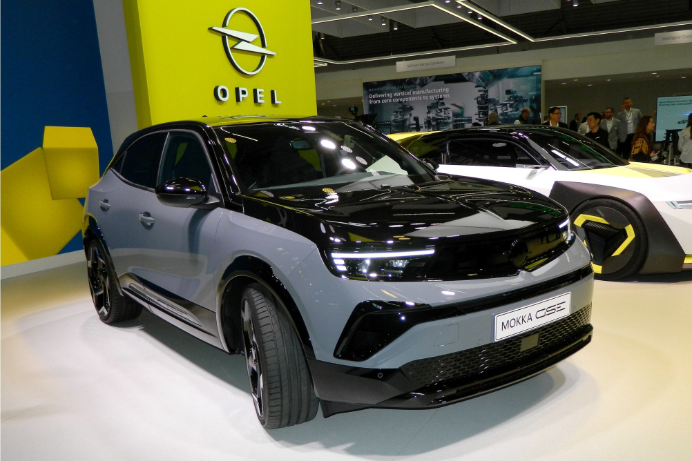 Dvě premiéry Opelu na veletrhu e-Salon