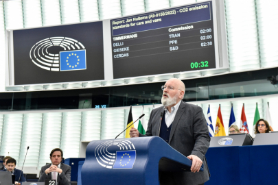 autoweek.cz - Dopravní politika EU: tvrdá vůči občanům, slabá vůči průmyslu?