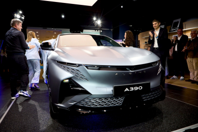 autoweek.cz - Příjem objednávek na Alpine A390 Electric