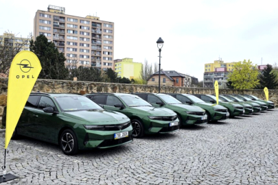 autoweek.cz - Opel předvedl modernizovanou Astru