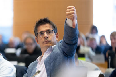 autoweek.cz - Zákonodárci EU požadují snížení emisí nákladních vozidel a autobusů