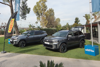 autoweek.cz - Nový hybrid 150 4x4 pro vozy Dacia