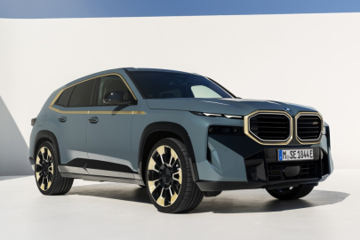autoweek.cz - Provokující BMW XM - plug-in hybrid s osmi válci