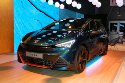 autoweek.cz - Nejvýkonnější Born