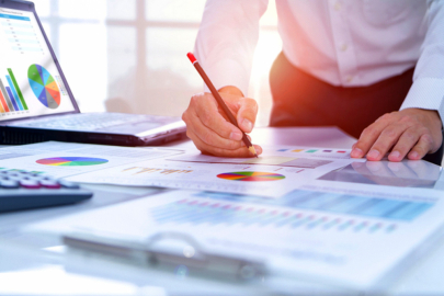 autoweek.cz - Vývoj pojistného trhu v 1. pololetí 2022