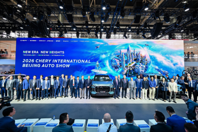 autoweek.cz - Dvojité T od Chery