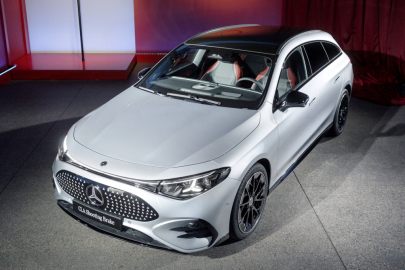 autoweek.cz - Mercedes-Benz CLA se vrátí i jako Shooting Brake